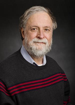 A professional photo of Eduardo Fradkin