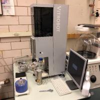 FEI Vitrobot Mark III | Materials Research Laboratory | Illinois