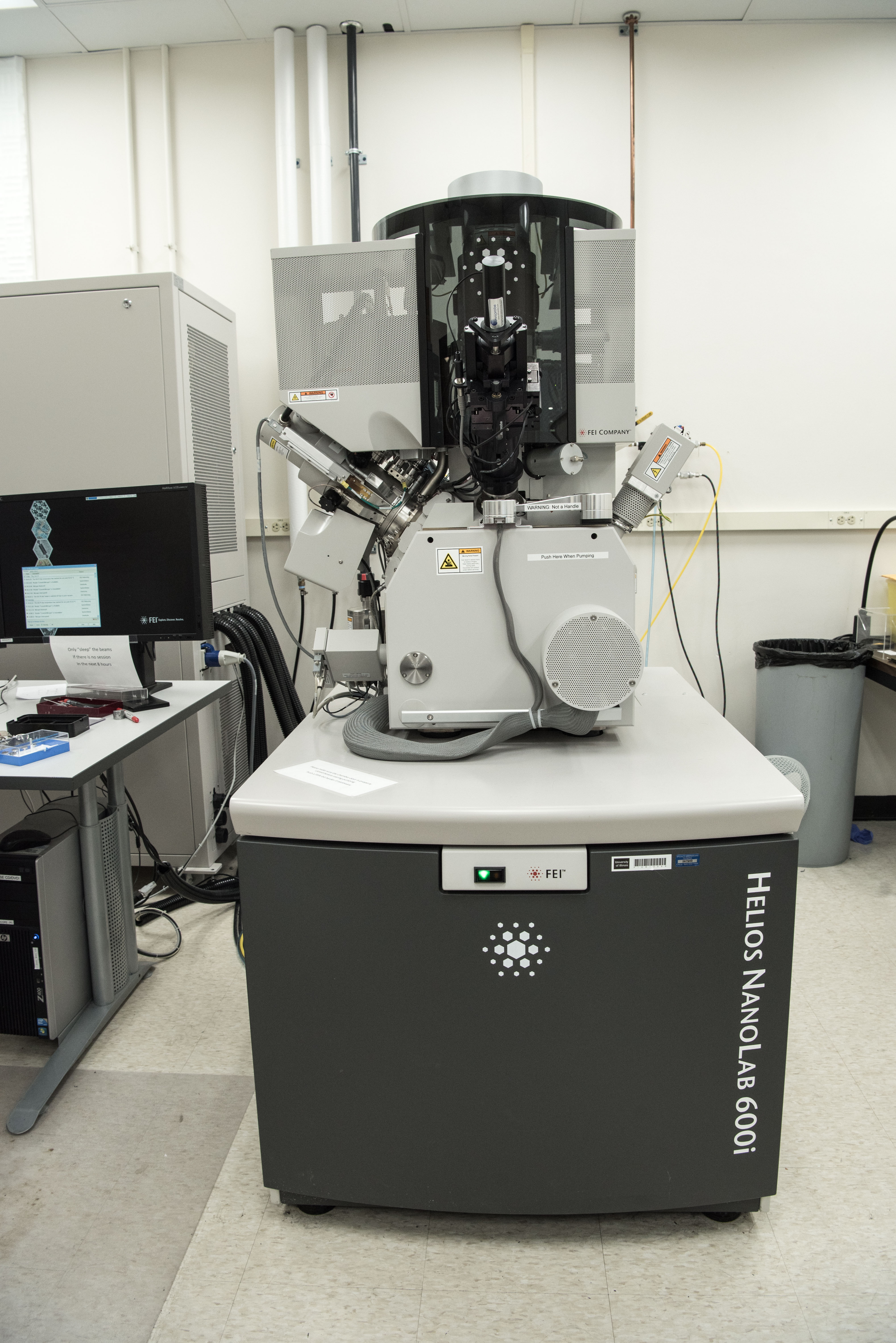 FEI Helios 600i DualBeam SEM-FIB