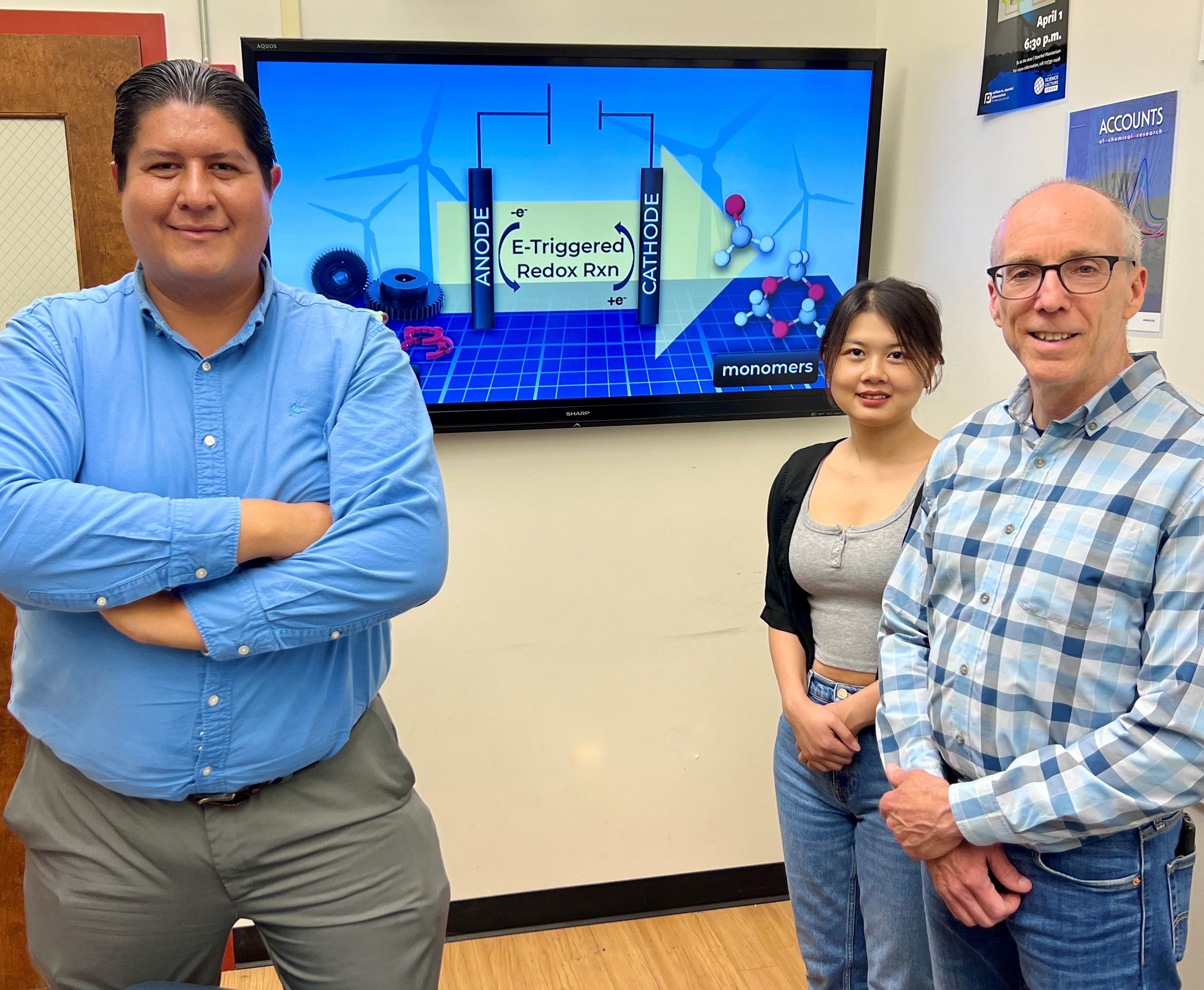 From left, Illinois chemistry professor Joaqu&iacute;n Rodr&iacute;guez-L&oacute;pez, postdoctoral associate Yuting Zhou, and  chemistry professor Jeffrey Moore.